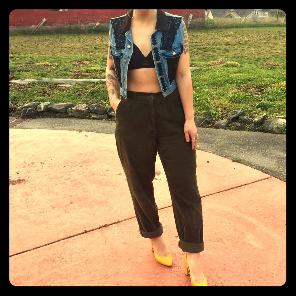 Vintage Woolrich corduroy pant.